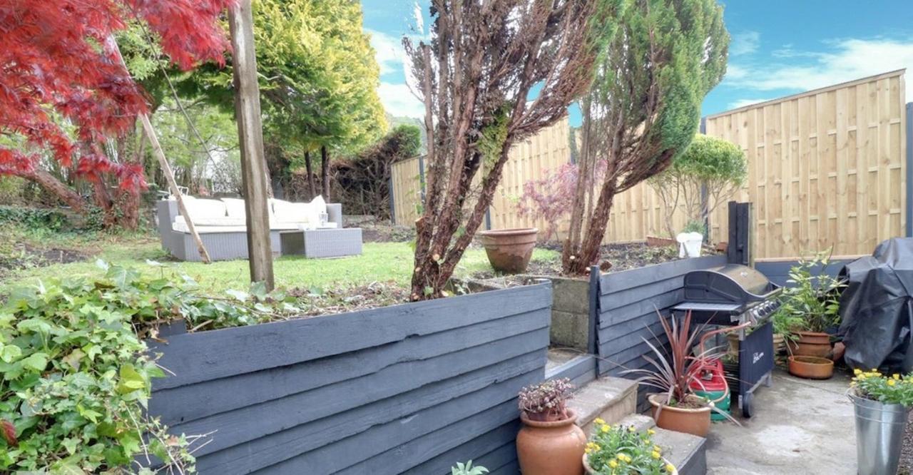 Cosy, Dog Friendly House On The Fringe Of The Brecon Beacons Villa Tredegar Exteriör bild