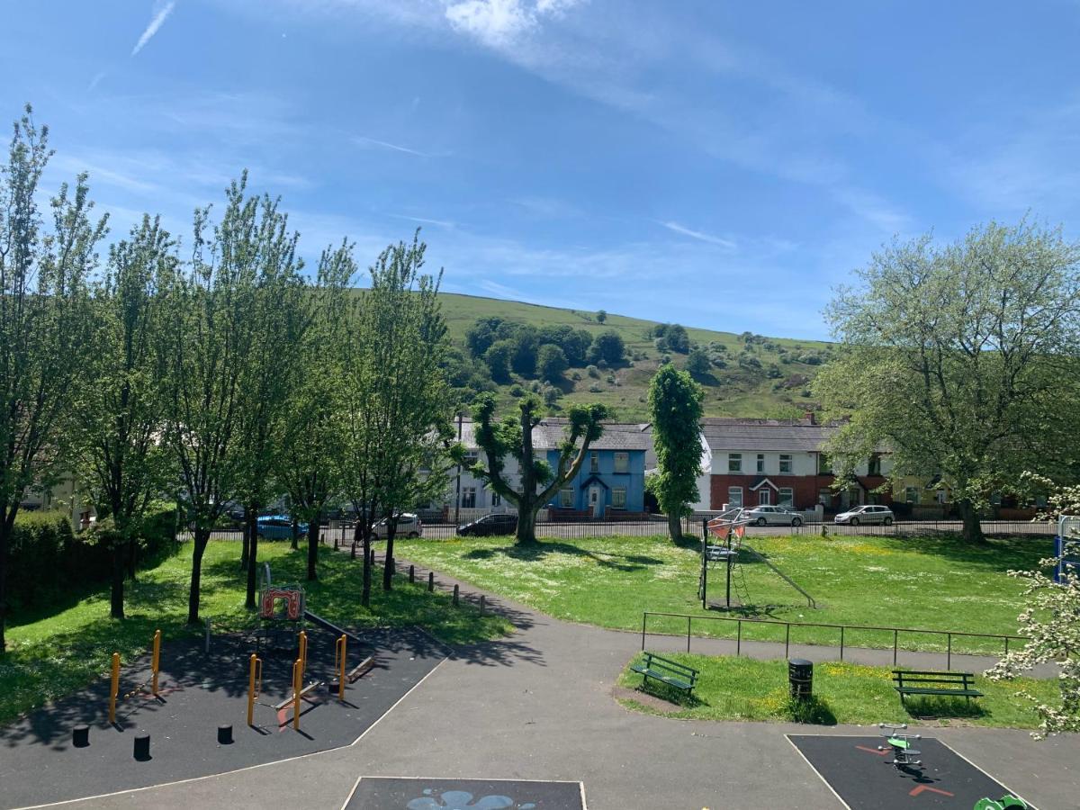 Cosy, Dog Friendly House On The Fringe Of The Brecon Beacons Villa Tredegar Exteriör bild
