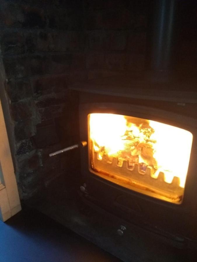 Cosy, Dog Friendly House On The Fringe Of The Brecon Beacons Villa Tredegar Exteriör bild